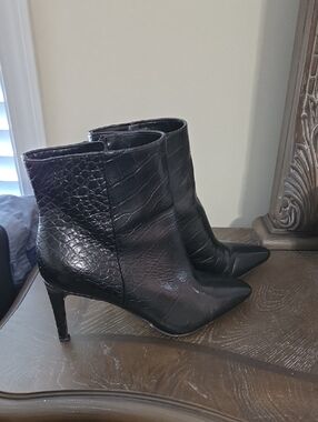 Vince Camutogenuine Leather  Black Croc-Embossed Pointed Toe Ankle Boots